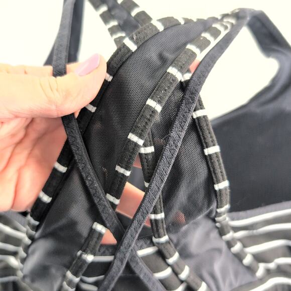 Athleta Transcendence Black White Striped Mesh Racerback Sports Bra Size Medium - Picture 5 of 10